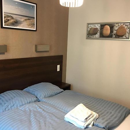 Azzurro Hotel Lukecin Exterior photo